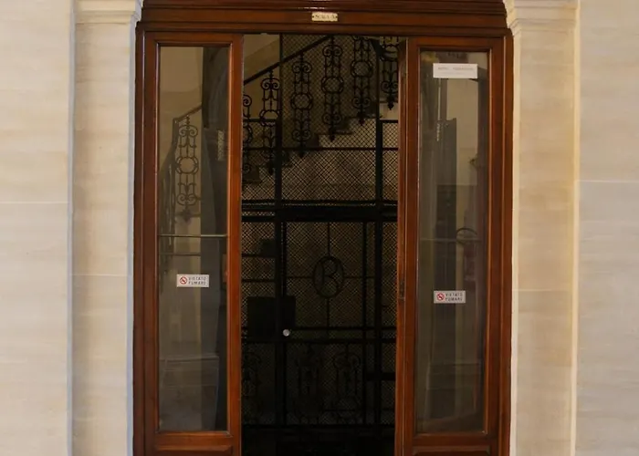 Caesarina Roma, Luxury Lägenhet
