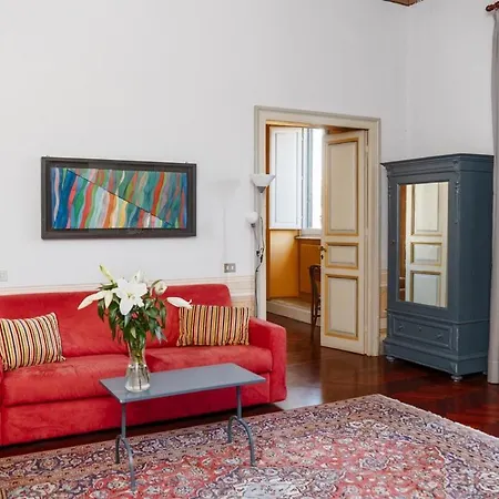 Caesarina Roma, Luxury * Roma