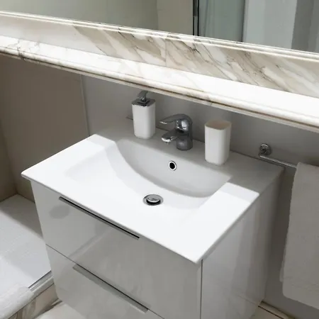 Caesarina Roma, Luxury Apartamento Roma